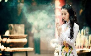 co-nen-thap-huong-trong-phat-giao-2